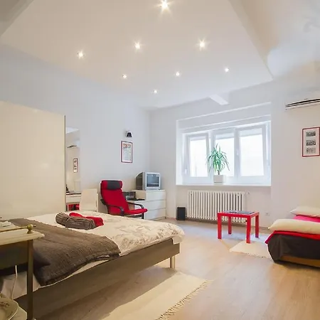 Apartment Red Bike Zagreb Room photo
