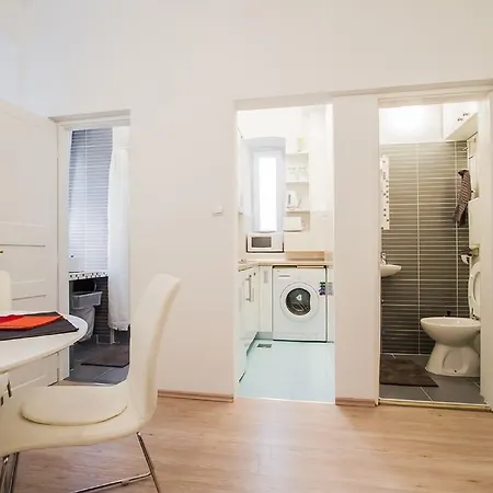 Apartment Red Bike Zagreb Room photo
