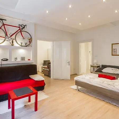 Apartment Red Bike Zagreb Room photo